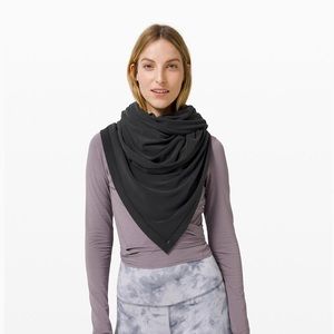 Lululemon Key to Your Heart Wrap *NEW*